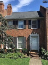 Building Photo - 1985 Briarcliff Rd