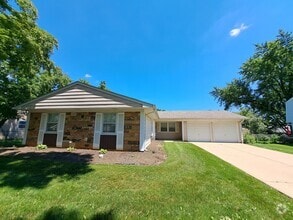 Building Photo - 101 Emerson Dr