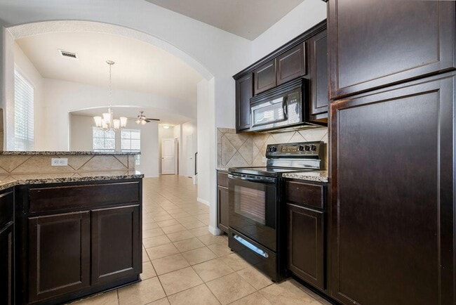 Building Photo - 711 Katmai Cir