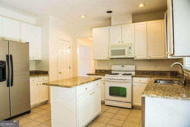 Building Photo - 1585 Derry Brooke Walk SE