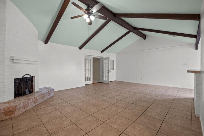 Foto del edificio - 6619 Indian Lake Dr