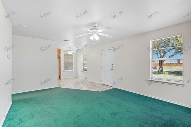 Building Photo - 509 W Cedar St