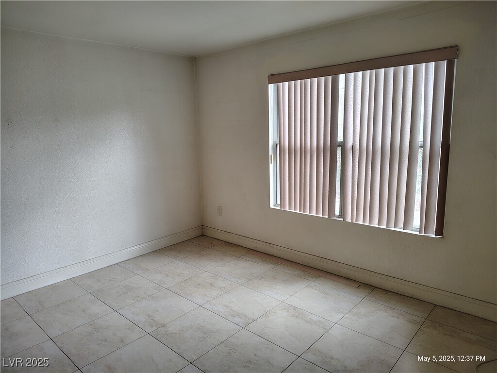 Foto principal - 5055 W Hacienda Ave