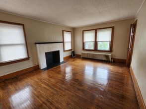 Building Photo - 178 Ridgewood Rd