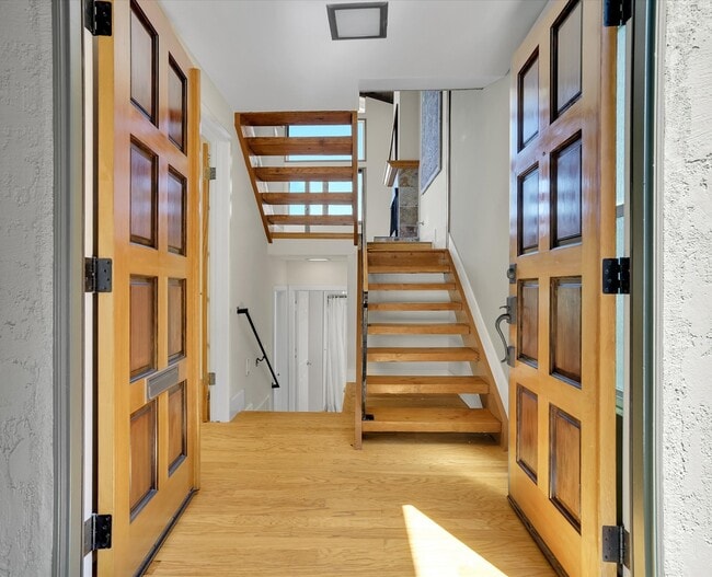 Foto del edificio - 1620 Harper Ave
