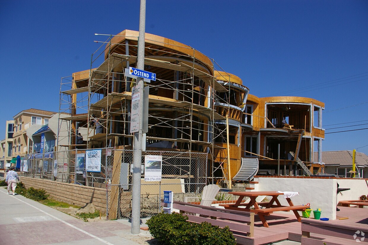 Foto principal - 3671-3675 Ocean Front Walk