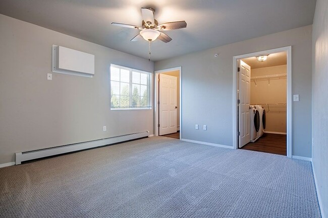 Building Photo - PRAIRIE VIEW ESTATES