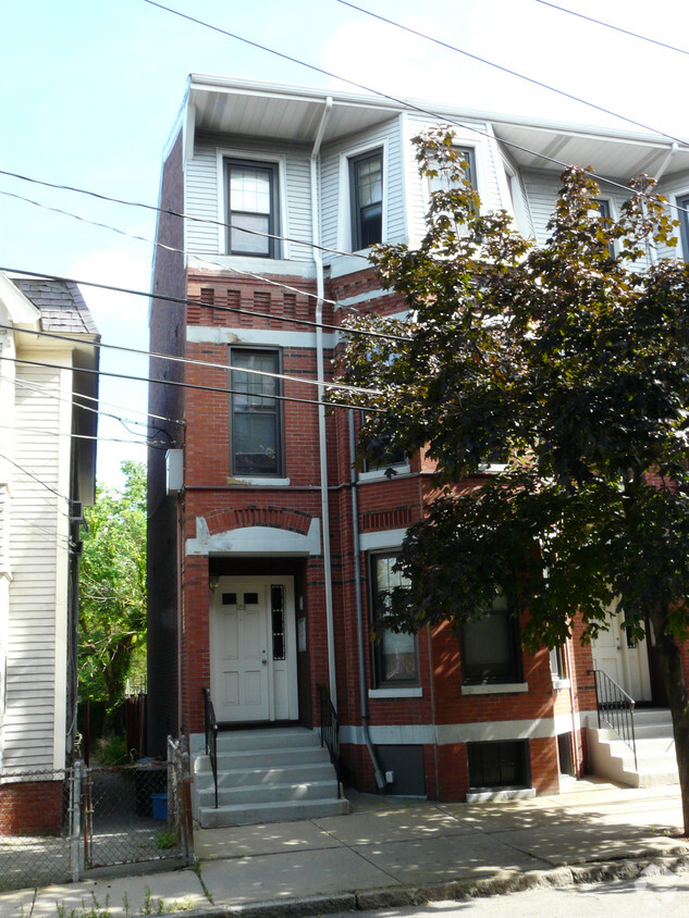 Foto del edificio - Concord-Beacon Apartments