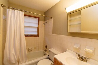 Building Photo - 3605 S Rock Quarry Rd