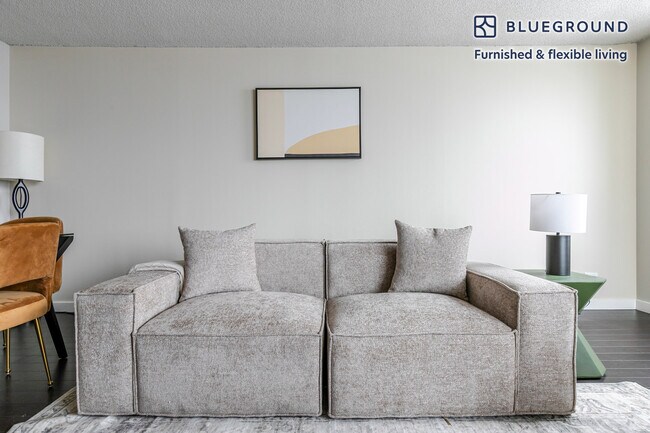 Foto del edificio - 77 W Huron St