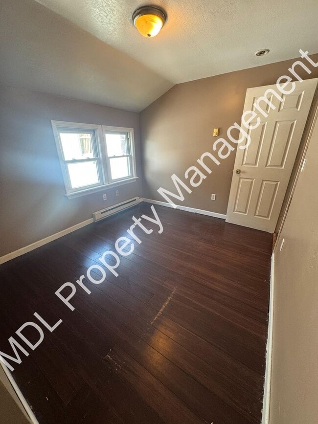 Foto del edificio - 408 N Webster St