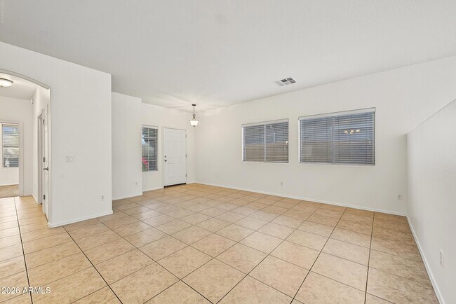Foto del edificio - 1769 N St Francis Pl