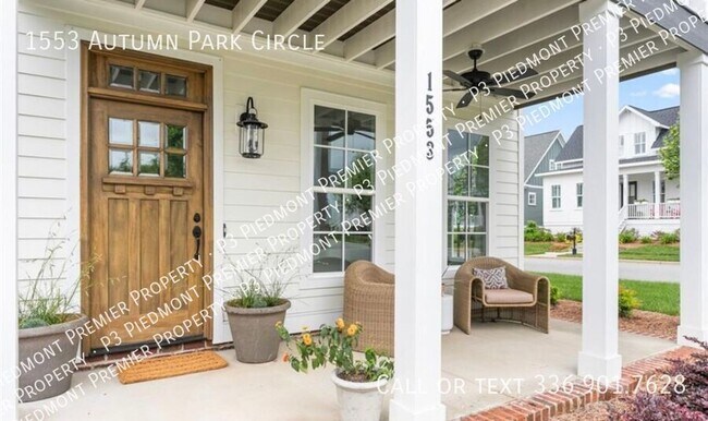 Foto del edificio - 1553 Autumn Park Cir