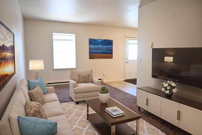 Foto del edificio - 100 E Clark St