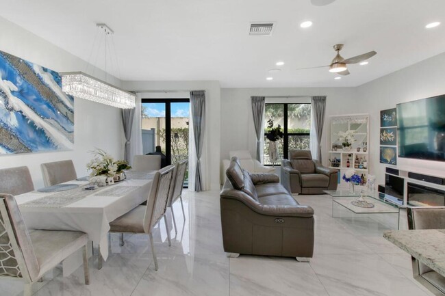 Foto del edificio - 1010 Willow Pl