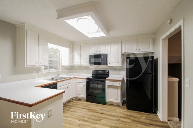 Building Photo - 5354 Crown Oaks Dr