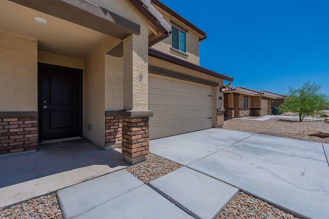 Building Photo - Spacious New-Build Family Home!