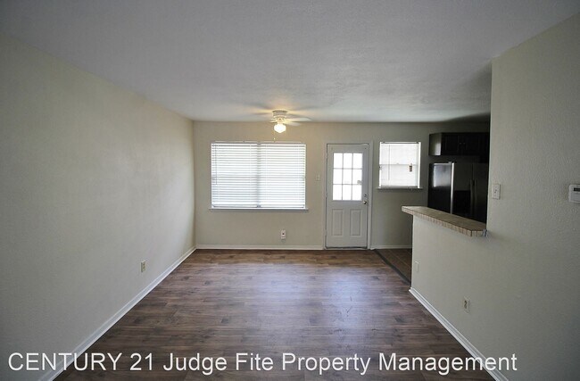 Foto del edificio - 3 br, 2 bath House - 4400 Ashwood Drive