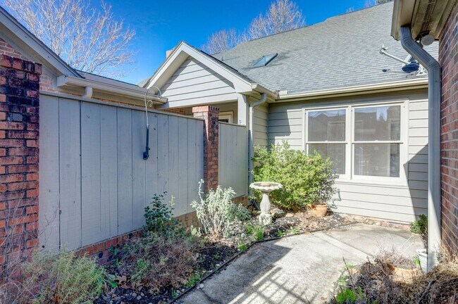 Building Photo - # Serene Living Near Travelers Rest