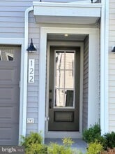 Building Photo - 122 Galaxy Pl