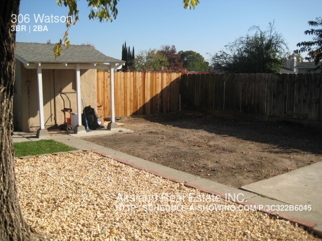 Building Photo - 306 Watson Ave