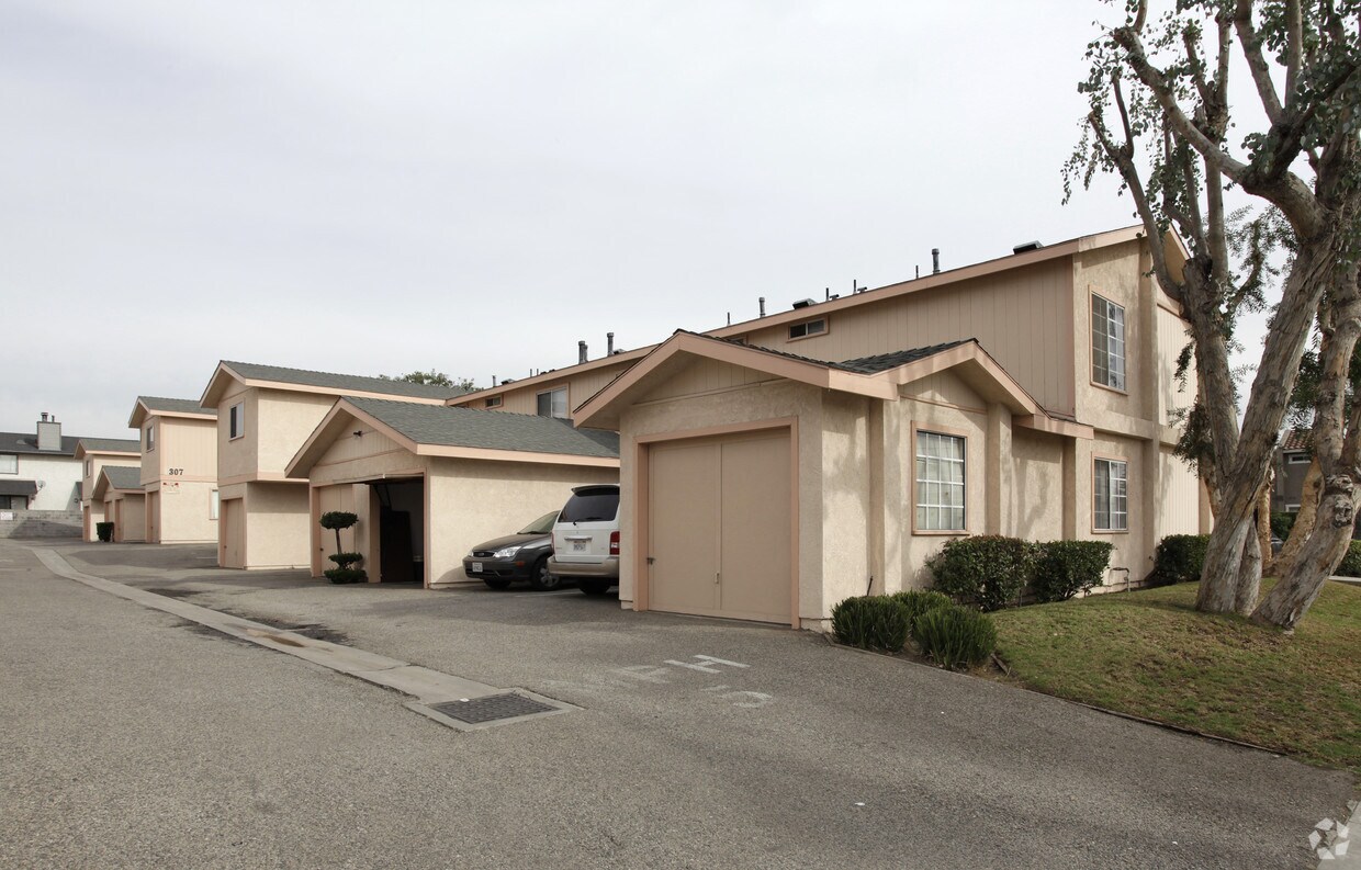 Building Photo - 303-315 W Mountain View Ave