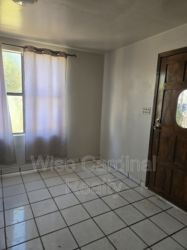 Foto del edificio - 1017 N Main Ave