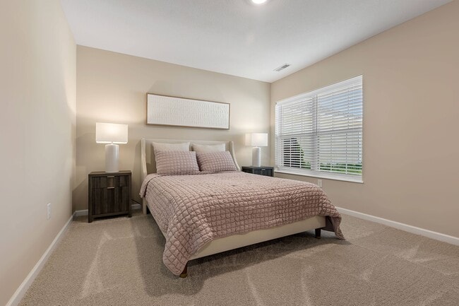 Building Photo - Redwood Delaware