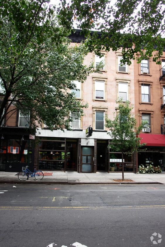 Building Photo - 155 5TH Ave
