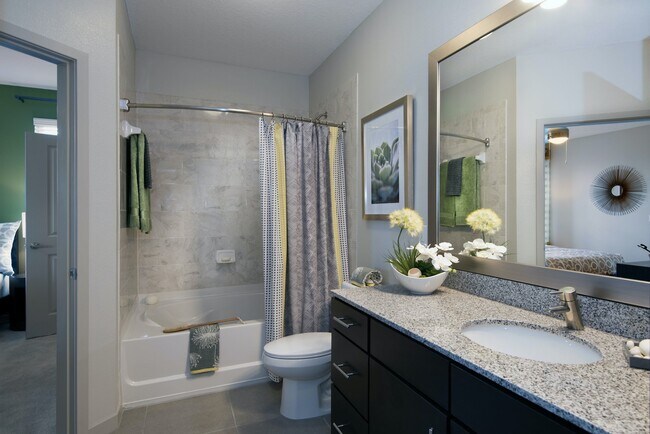 Building Photo - 3605 Pavilion Palms Circle, Unit 2