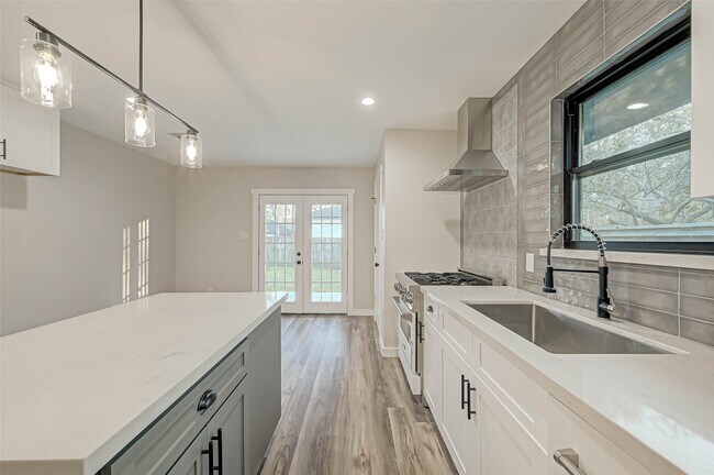 Foto del edificio - 2111 Nina Lee Ln