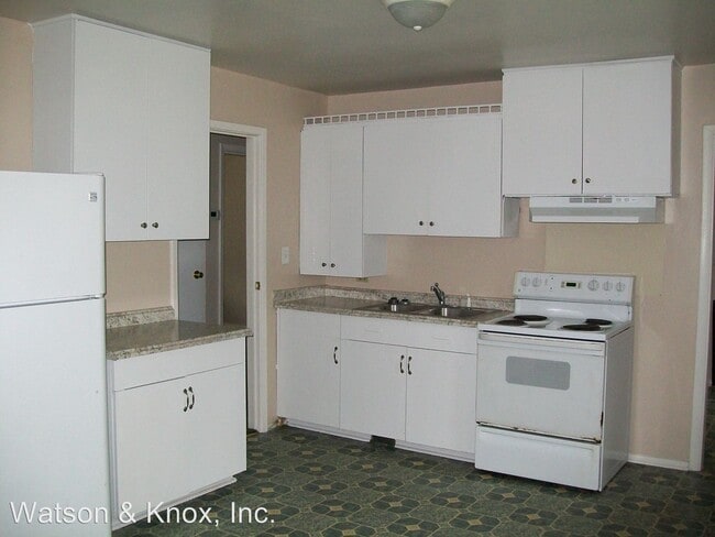 Building Photo - 3 br, 1 bath House - 408  Forrest Clary Drive
