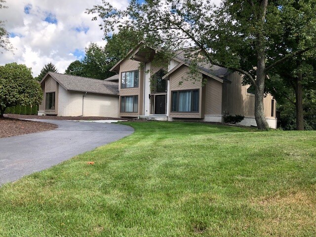 Foto principal - 334 Sycamore Ct