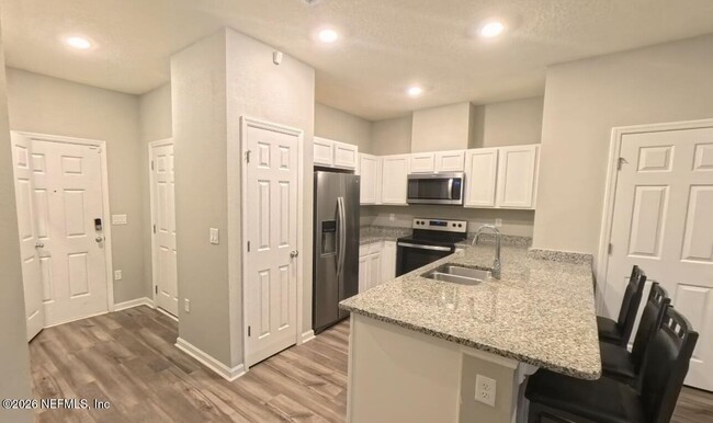 Building Photo - 148 Great Star Ct