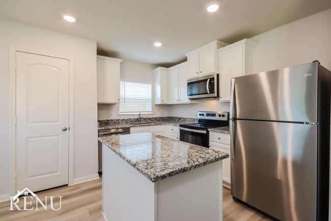 Foto del edificio - 10421 Sweetwater Creek Dr