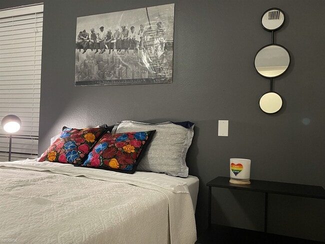 Foto del edificio - 2 br, 2 bath Duplex - 6220 Northwest King ...