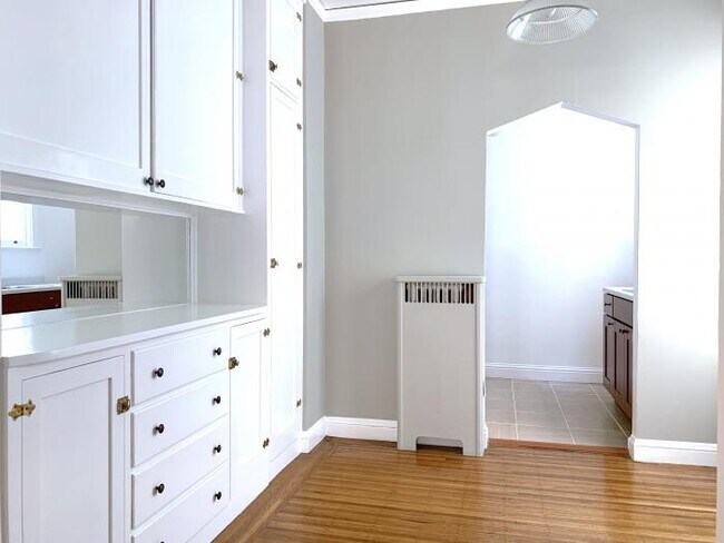 Foto del edificio - 1 bedroom in San Francisco CA 94117