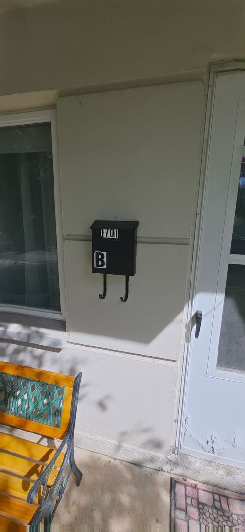 Foto del edificio - 1701 Poplar St