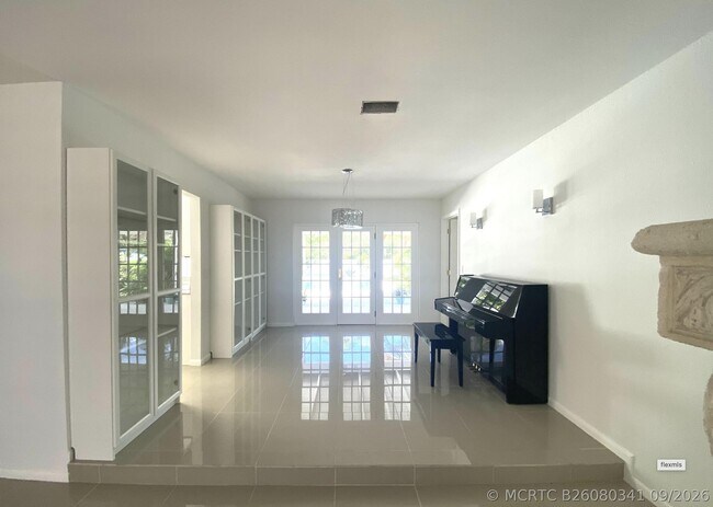 Foto del edificio - 2327 Windsor Rd