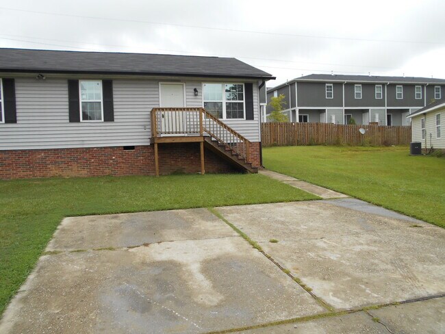 Building Photo - 253 Wynn Way