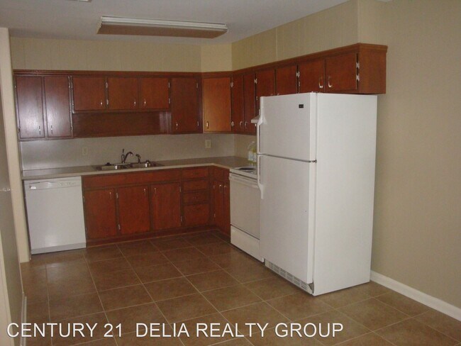 Building Photo - 3 br, 1.5 bath House - 504 Haynes Dr.