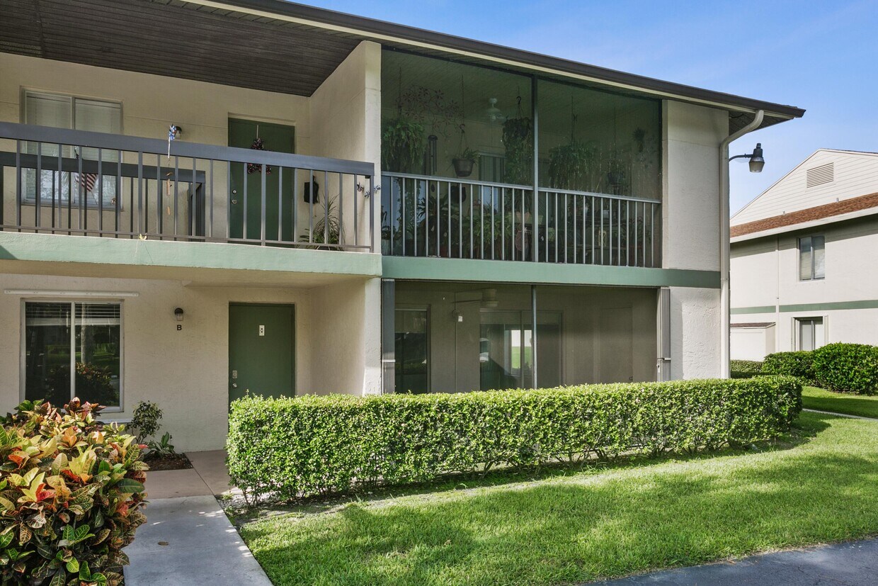 6479 Chasewood Dr Unit B, Jupiter, FL 33458 Condo for Rent in Jupiter