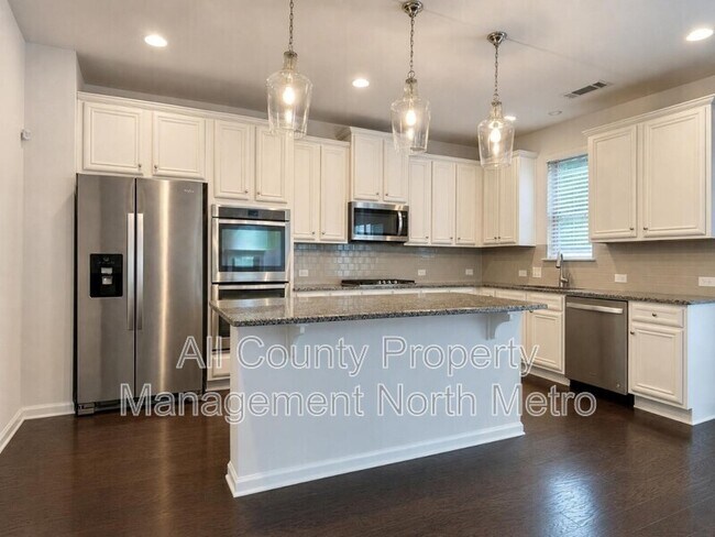Foto del edificio - 7880 Brewton Creek Dr