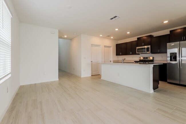 Building Photo - 13307 Sunset Sapphire Ct