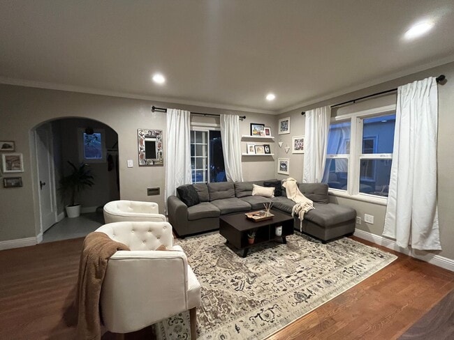 Building Photo - 1909 39th St