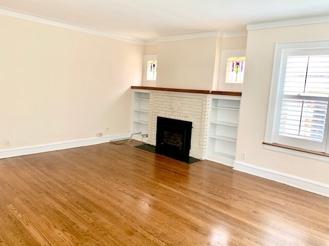 Building Photo - 2517 W Lunt Ave