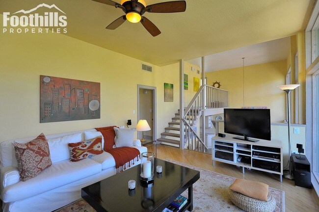 Foto del edificio - 5300 N Swan Rd