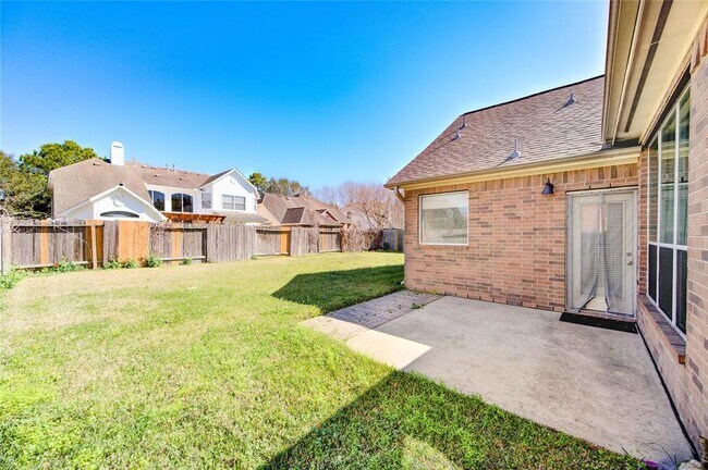 Foto del edificio - 22514 Jutewood Ln
