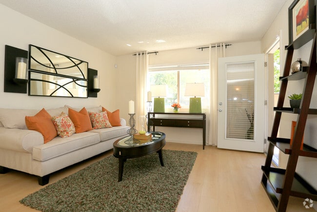 Interior Photo - Spring Meadows