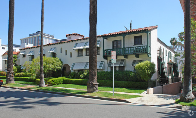 Building Photo - Palm Apartments